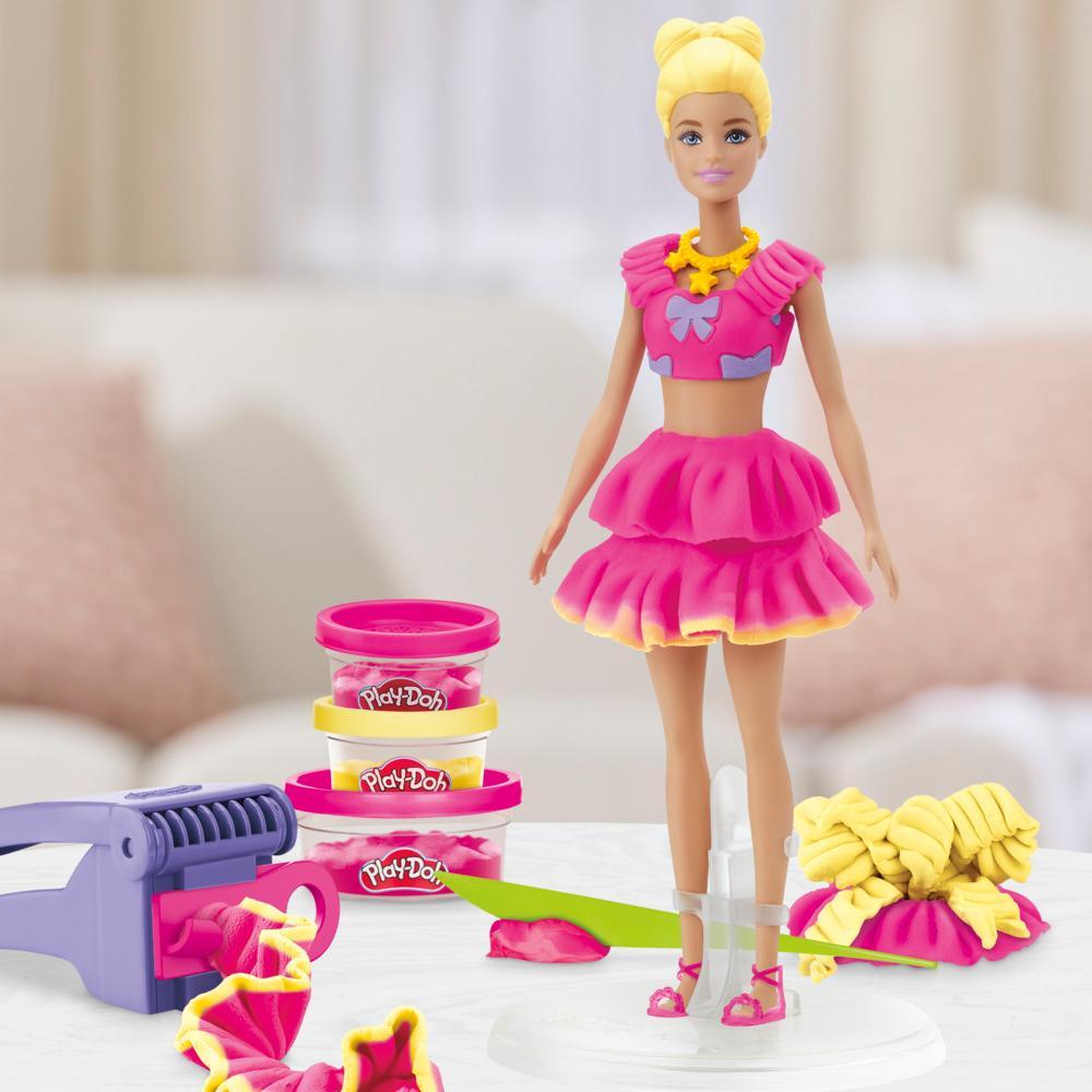 Play-Doh Barbie Ruffles and Bows Doll Set - Image 2