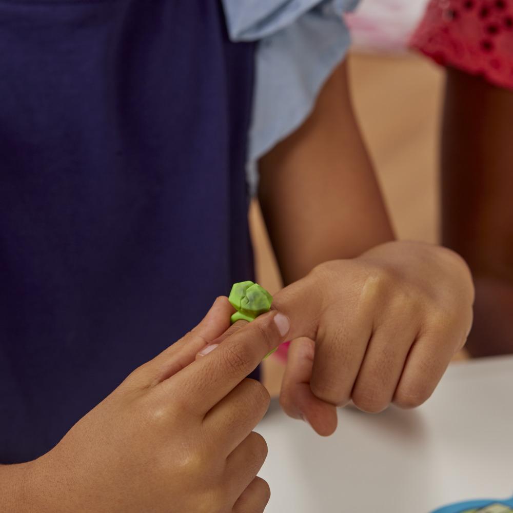 Pretty Pretty Princess Board Game For Kids Ages 5 and Up - Image 5