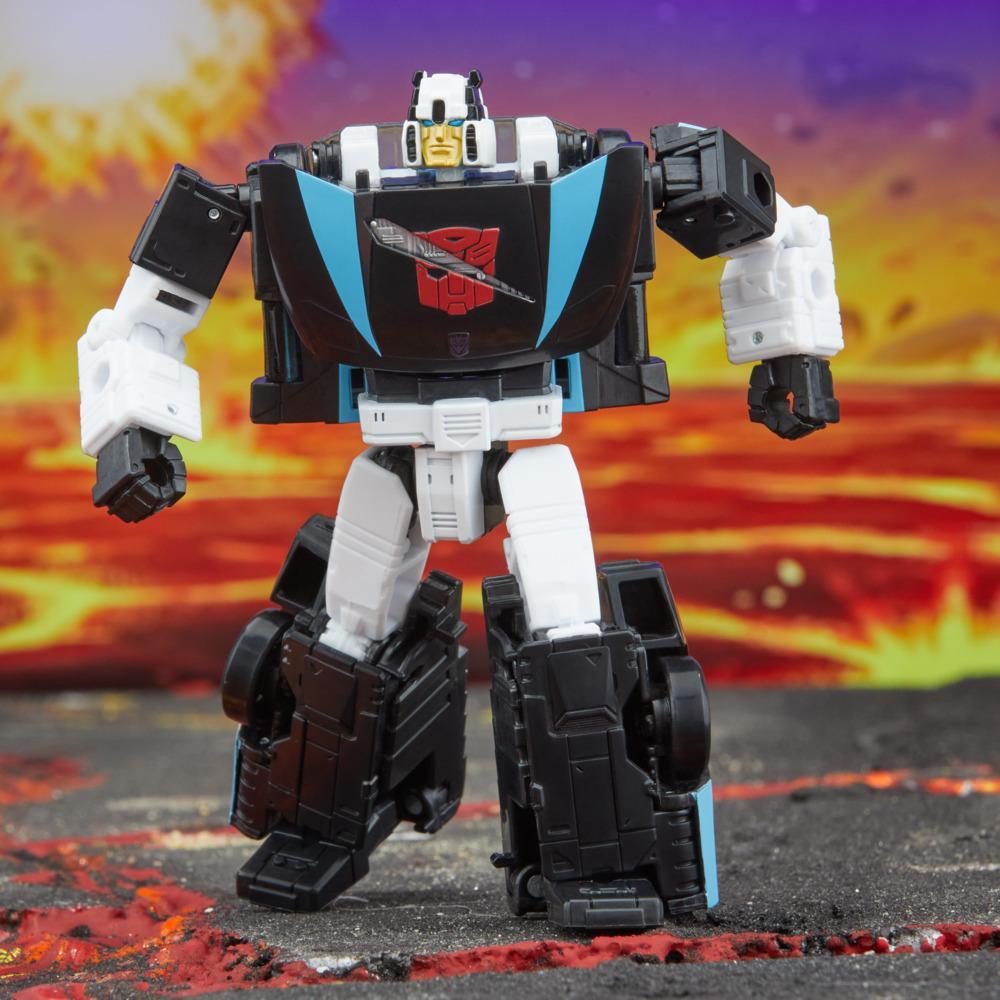 Transformers Legacy Deluxe Class Armada Universe Wheeljack 55 Action Figure 8 - Image 10